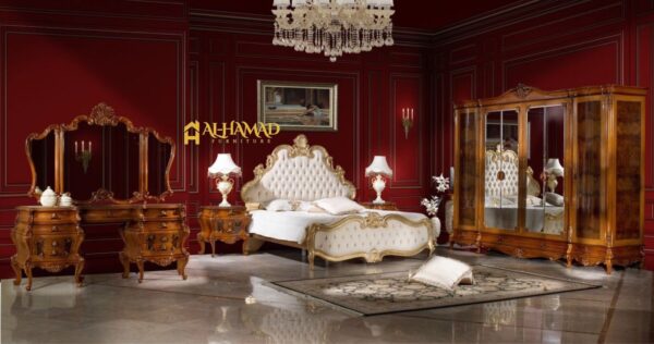 Royal Victorian Bed Set - Image 2