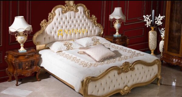 Royal Victorian Bed Set - Image 3