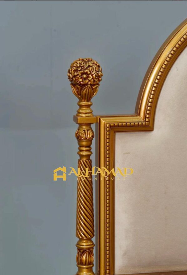 Crown Gold Bed Set - Image 10